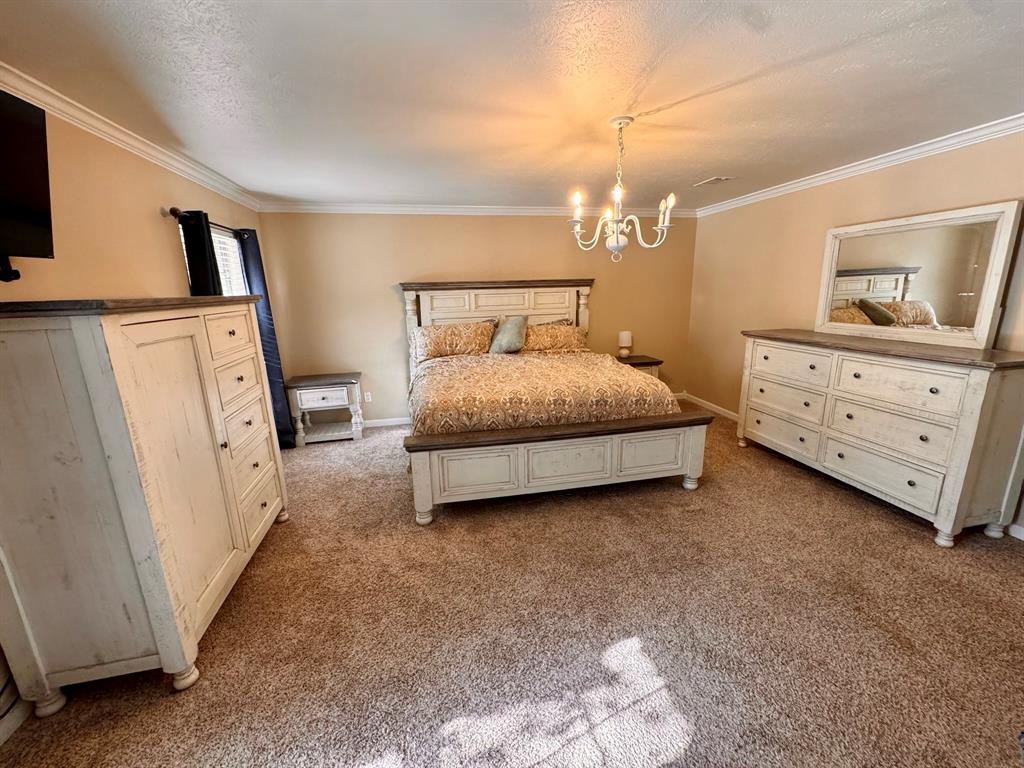 1013 Overhill Drive Property Photo 18