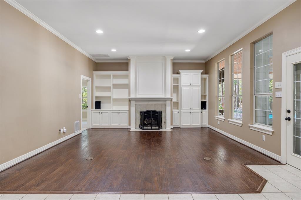17820 Oak Forest Drive Property Photo 14