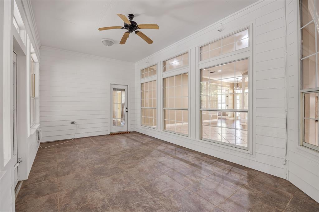17820 Oak Forest Drive Property Photo 28