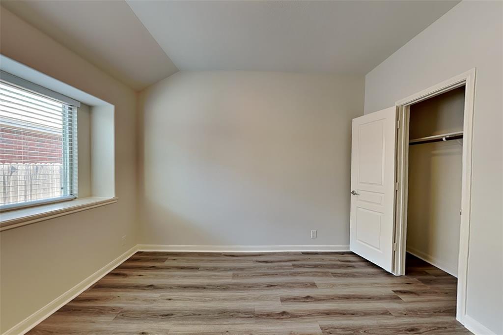 2112 Danibelle Drive Property Photo 14