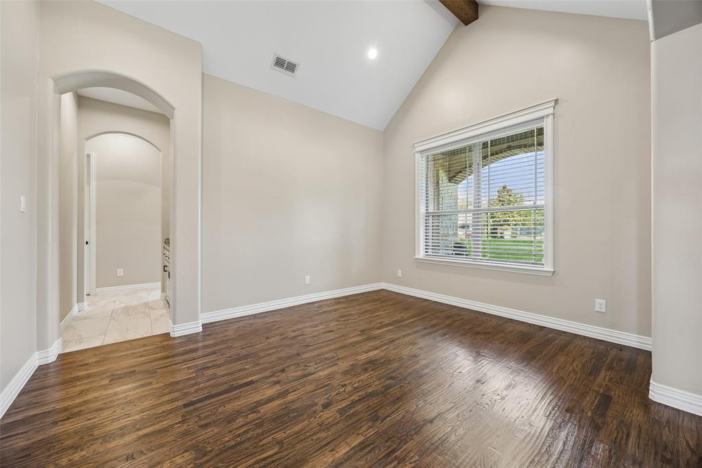 2526 Fruitland Avenue Property Photo 5