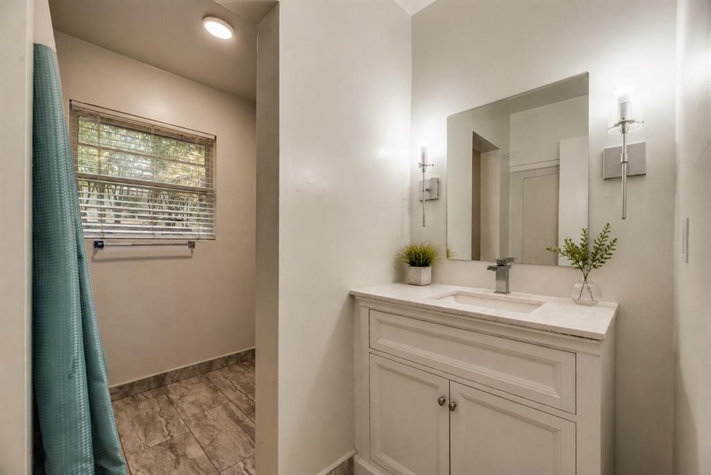 408 Ruby Road Property Photo 12