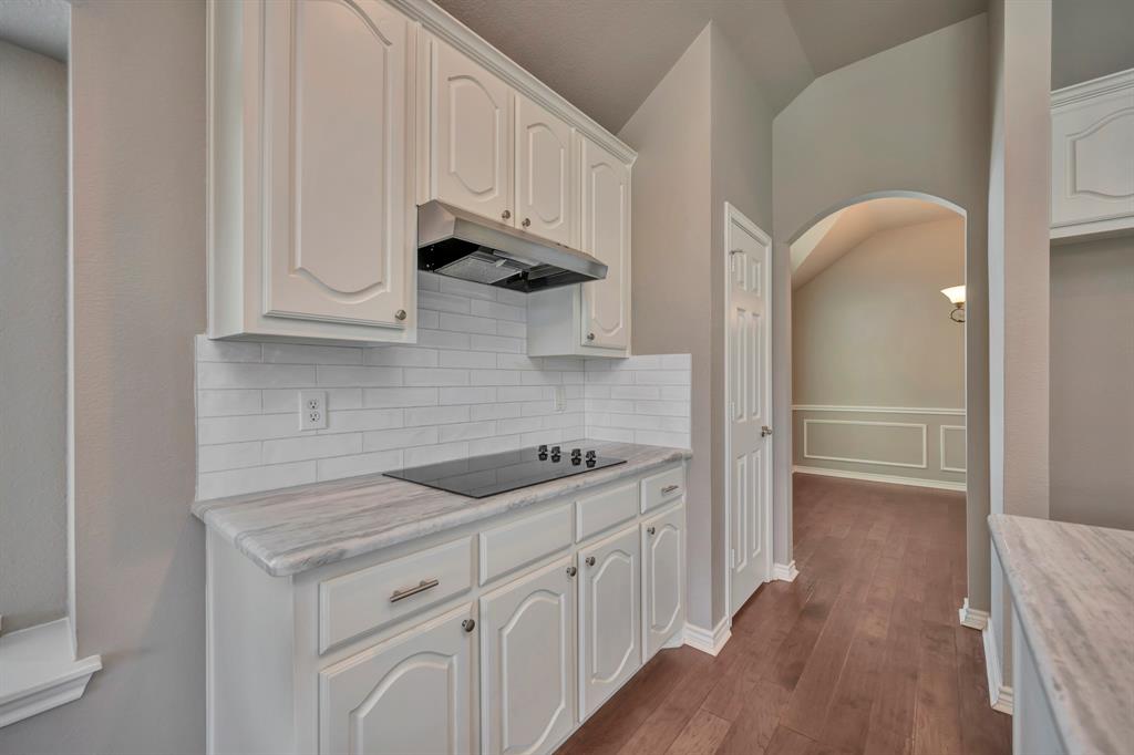 11612 Wild Pear Lane Property Photo 4