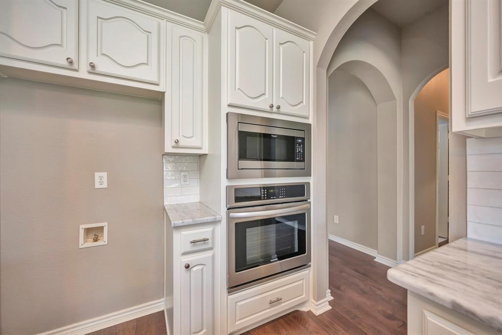 11612 Wild Pear Lane Property Photo 6