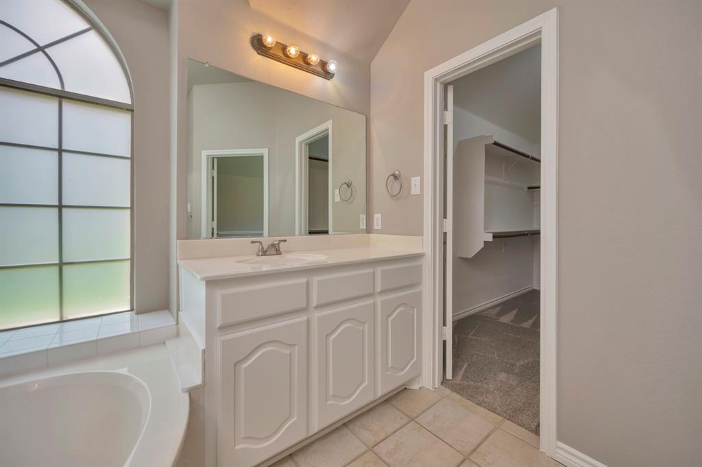11612 Wild Pear Lane Property Photo 19