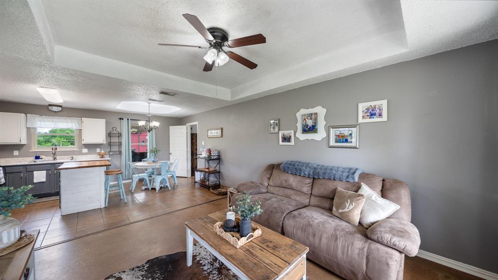111 Vz County Road 3433 Property Photo 6