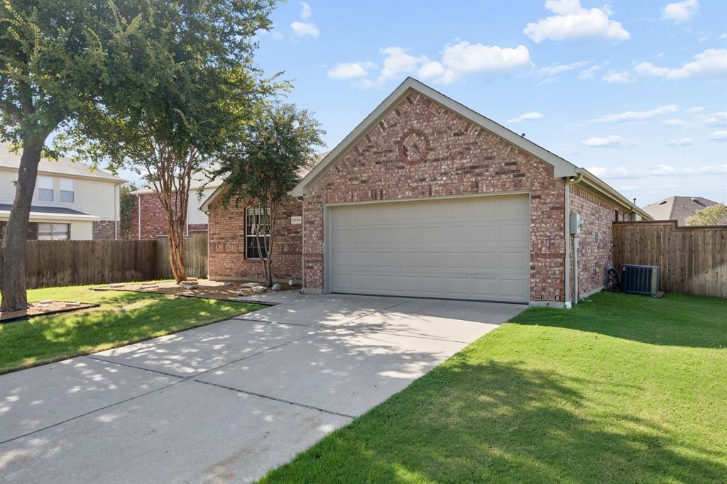 3704 Redwood Circle Property Photo 7
