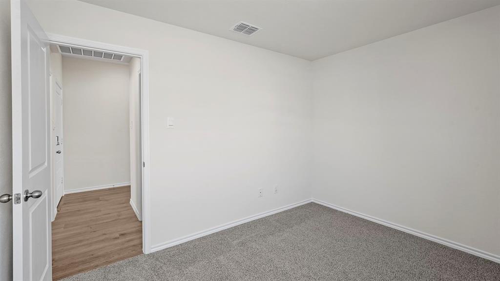 1105 Overhill Road Property Photo 10
