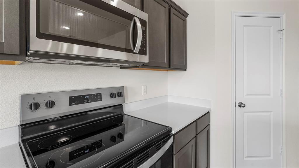 1105 Overhill Road Property Photo 19