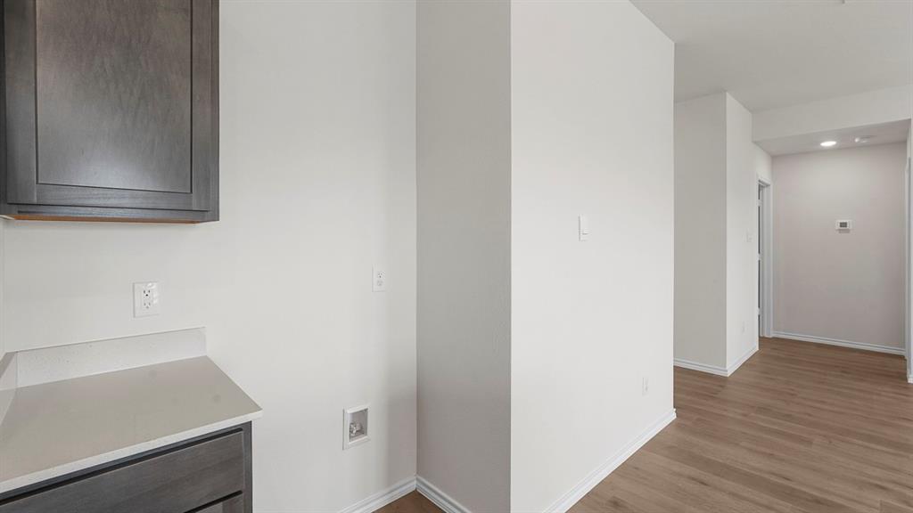 1105 Overhill Road Property Photo 22