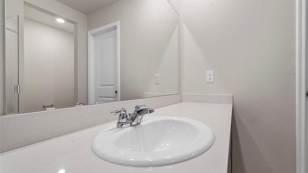 1105 Overhill Road Property Photo 35
