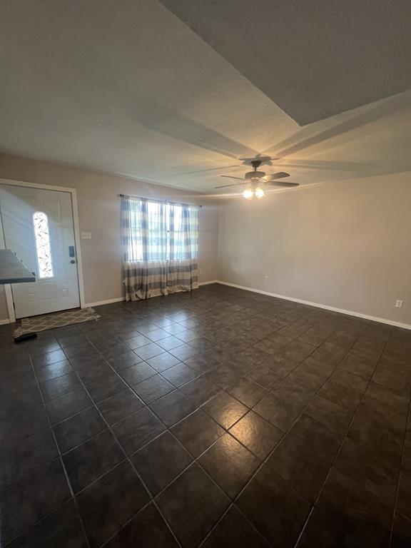 2036 Lisa Circle Property Photo 4
