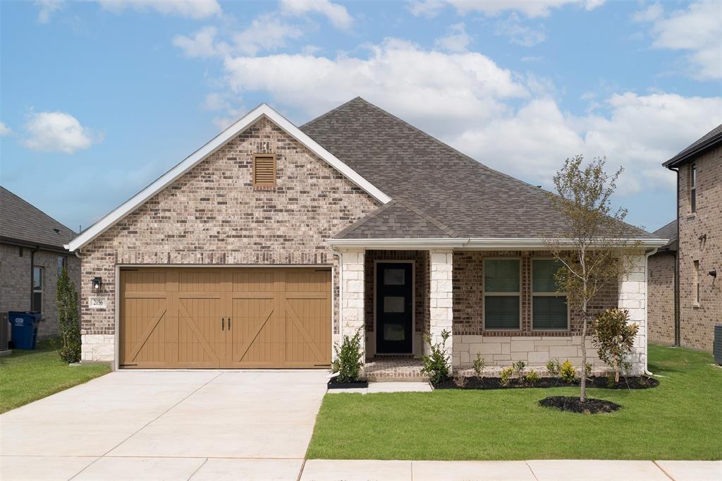 2056 Valencia Drive Property Photo 1