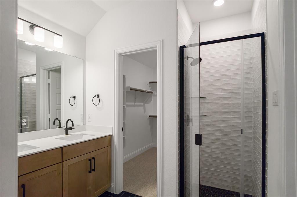 2056 Valencia Drive Property Photo 11