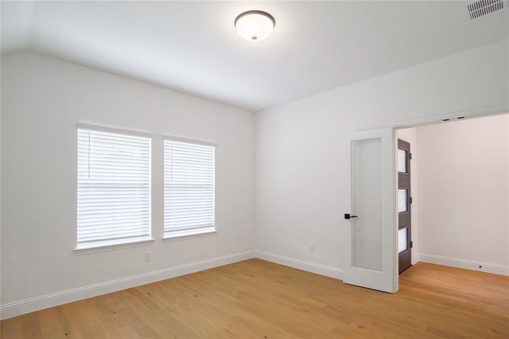 2056 Valencia Drive Property Photo 14