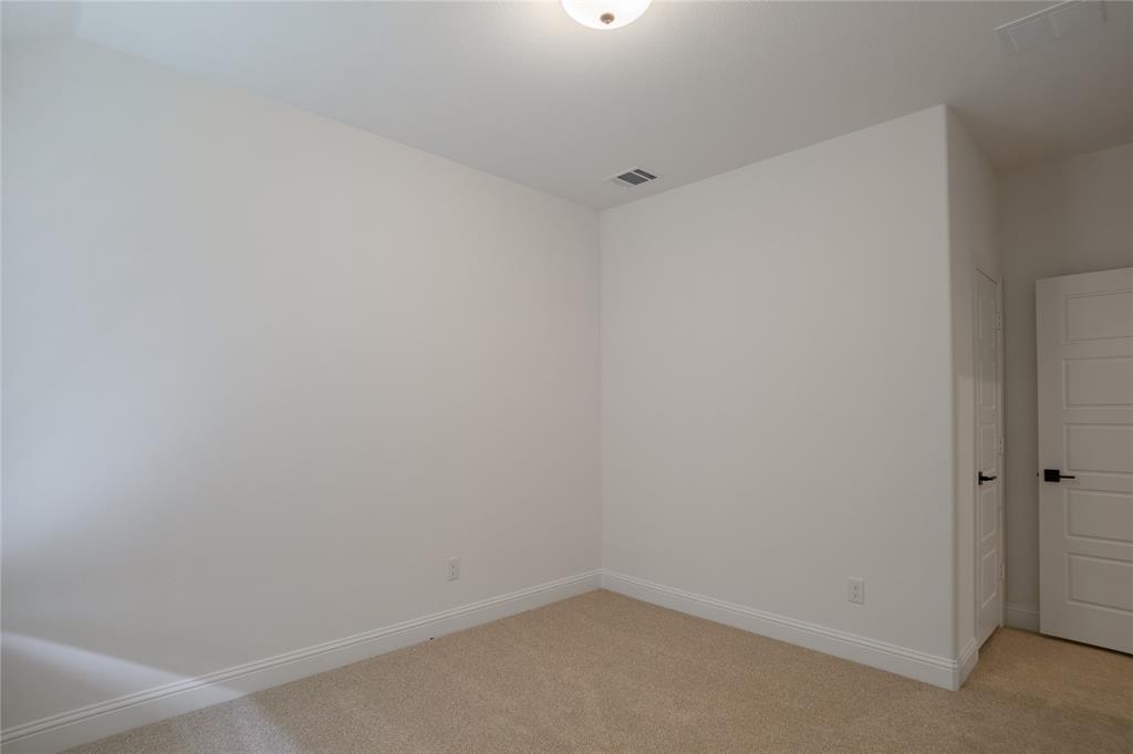 2056 Valencia Drive Property Photo 17