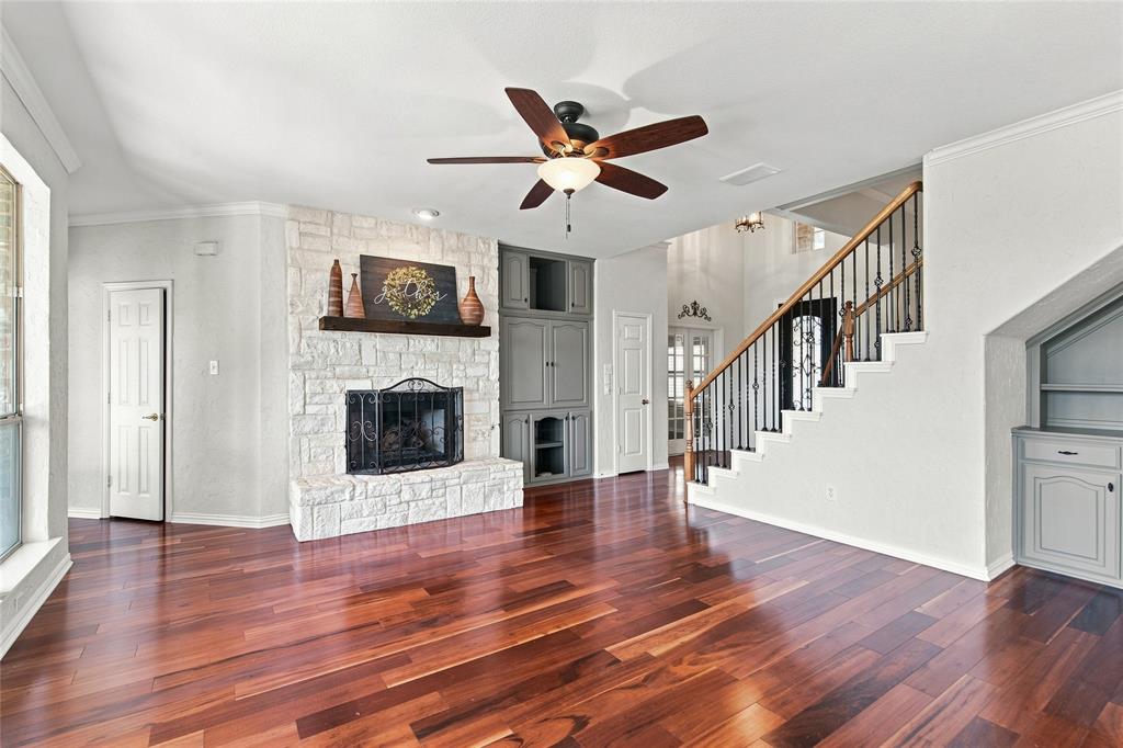 1820 Forest Bend Lane Property Photo 11