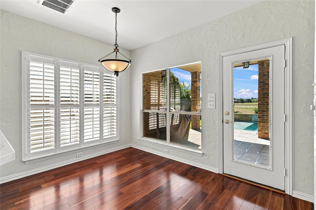 1820 Forest Bend Lane Property Photo 14