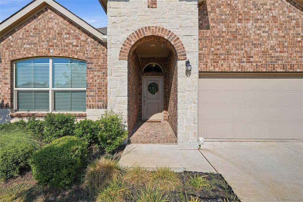 1812 Ruffian Road Property Photo 2