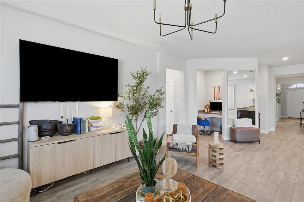 1812 Ruffian Road Property Photo 8