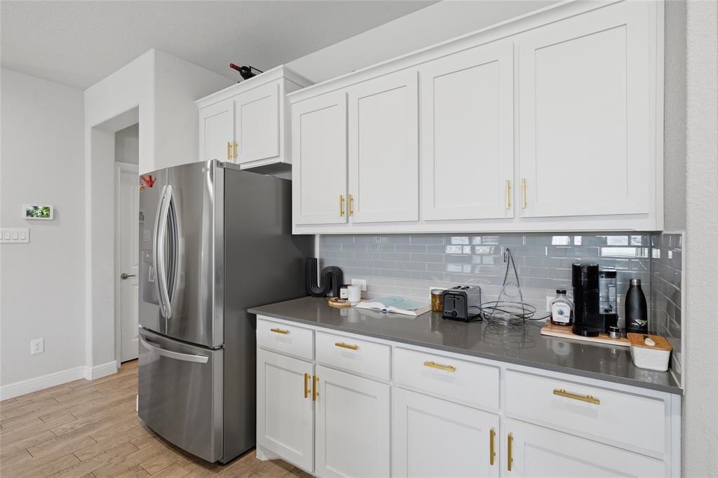 1812 Ruffian Road Property Photo 13