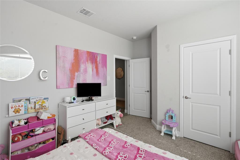 1812 Ruffian Road Property Photo 21