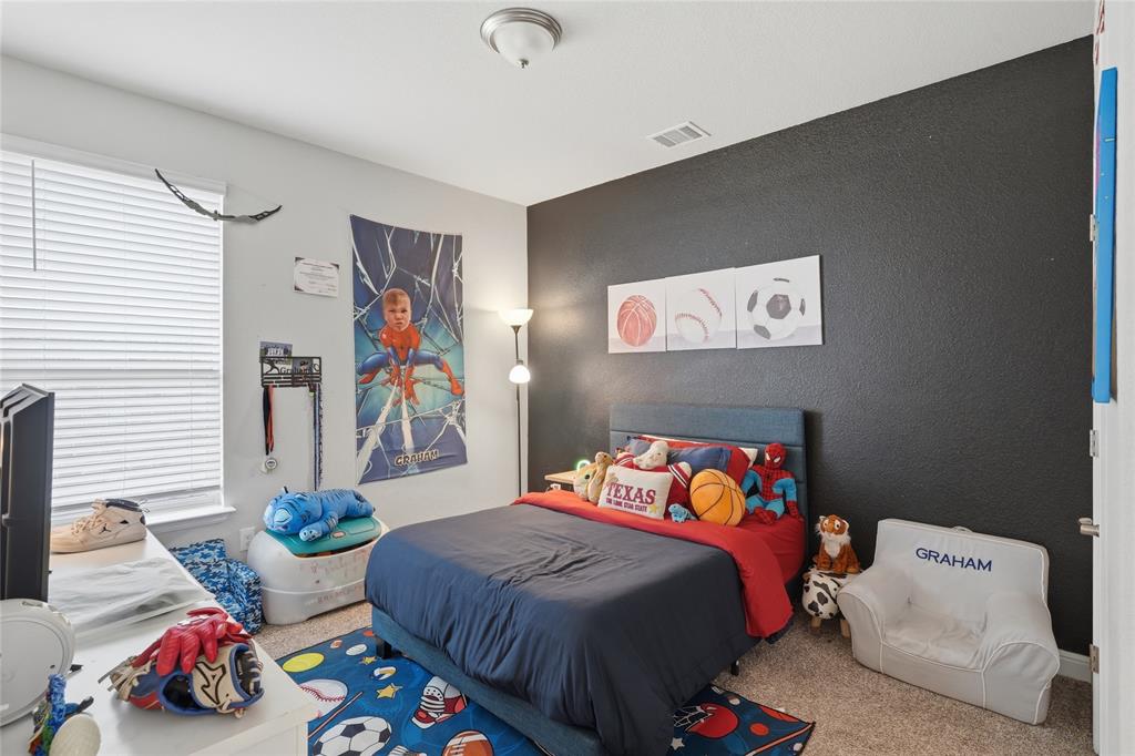 1812 Ruffian Road Property Photo 22