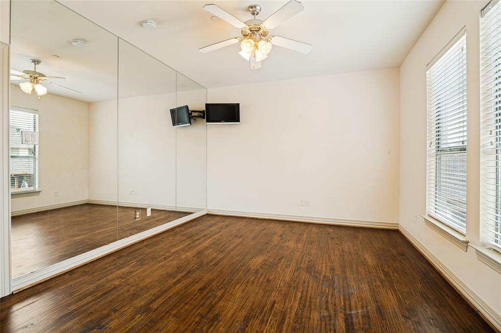 1634 Torrey Pines Lane Property Photo 32