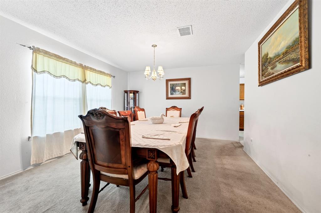 4209 Boxwood Drive Property Photo 4