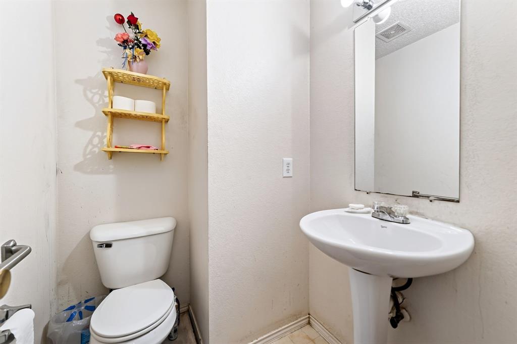 4209 Boxwood Drive Property Photo 6