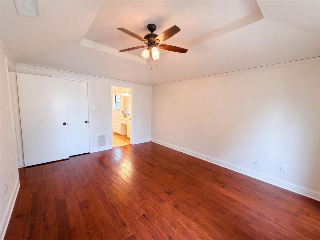512 W Jefferson Street Property Photo 4