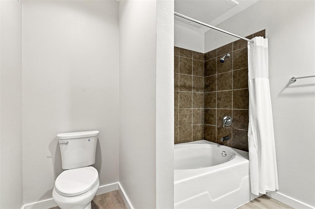 3025 Bryan Street 2h Property Photo 25