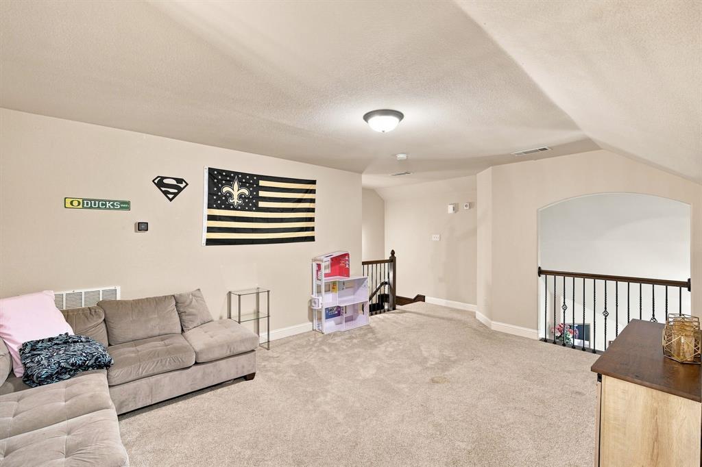 910 Westminster Drive Property Photo 15