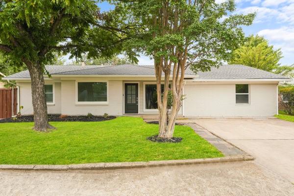 14011 Stardust Lane Property Photo 2