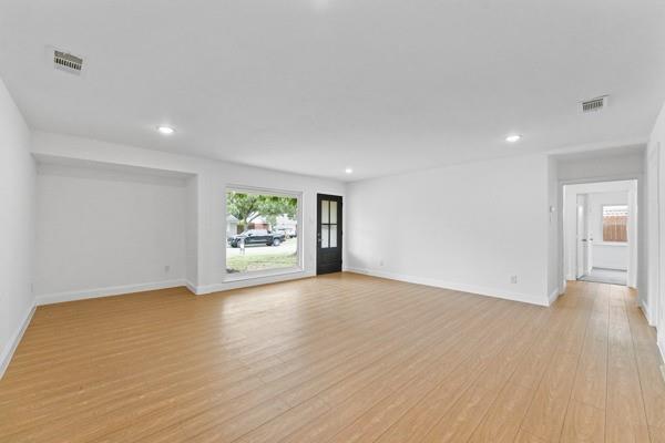 14011 Stardust Lane Property Photo 4