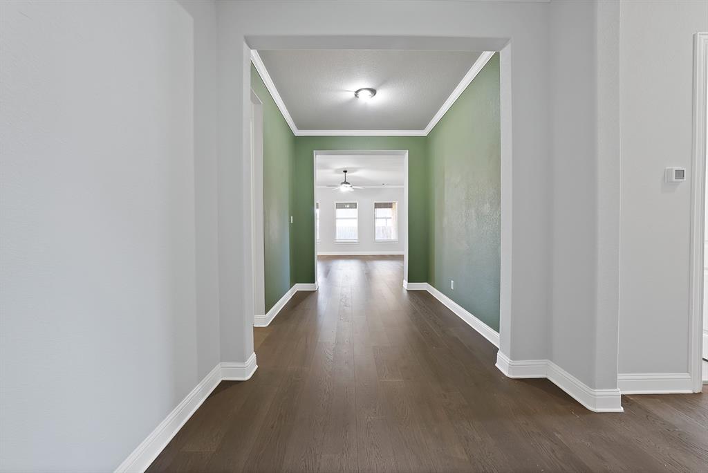 2611 Ashmont Way Property Photo 2