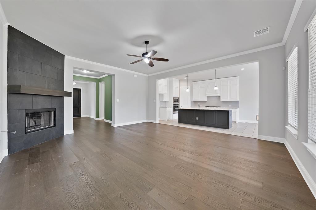 2611 Ashmont Way Property Photo 3