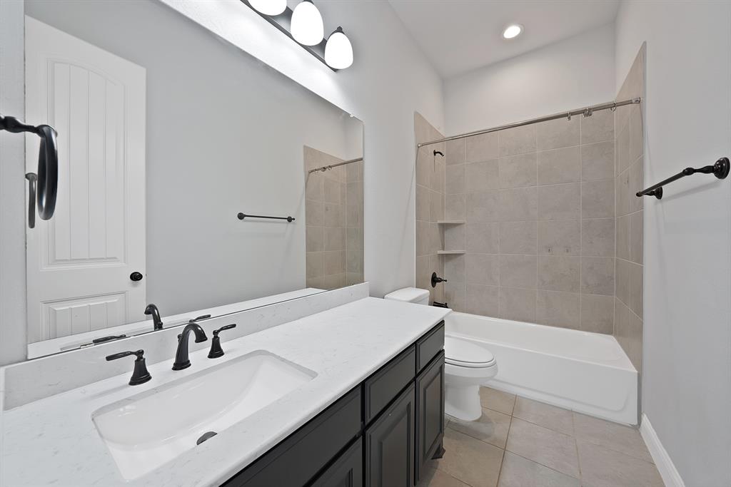 2611 Ashmont Way Property Photo 8