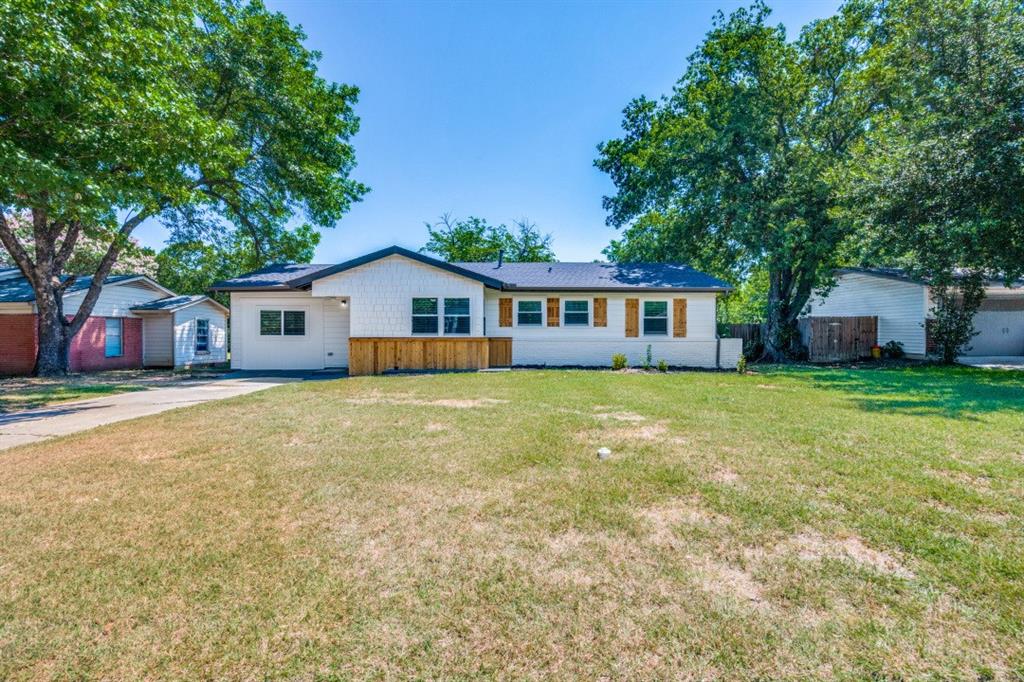 411 Hillcrest Street Property Photo 2