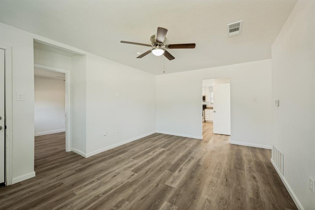 411 Hillcrest Street Property Photo 6