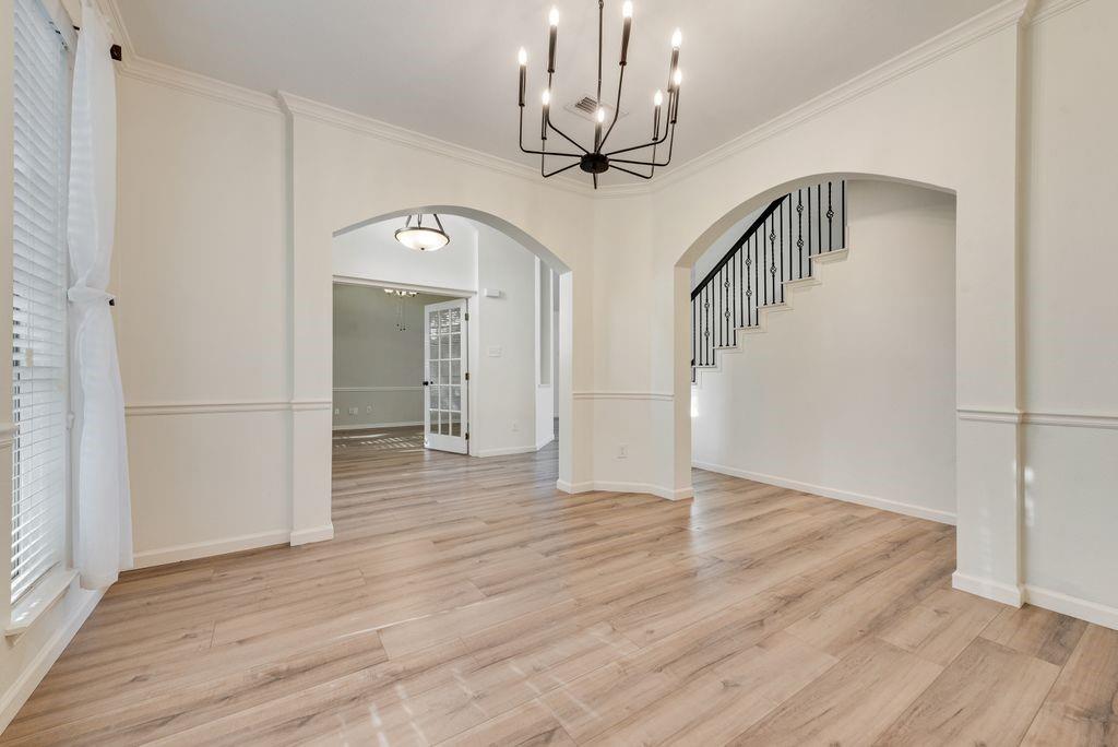 7100 Ledgestone Court Property Photo 3