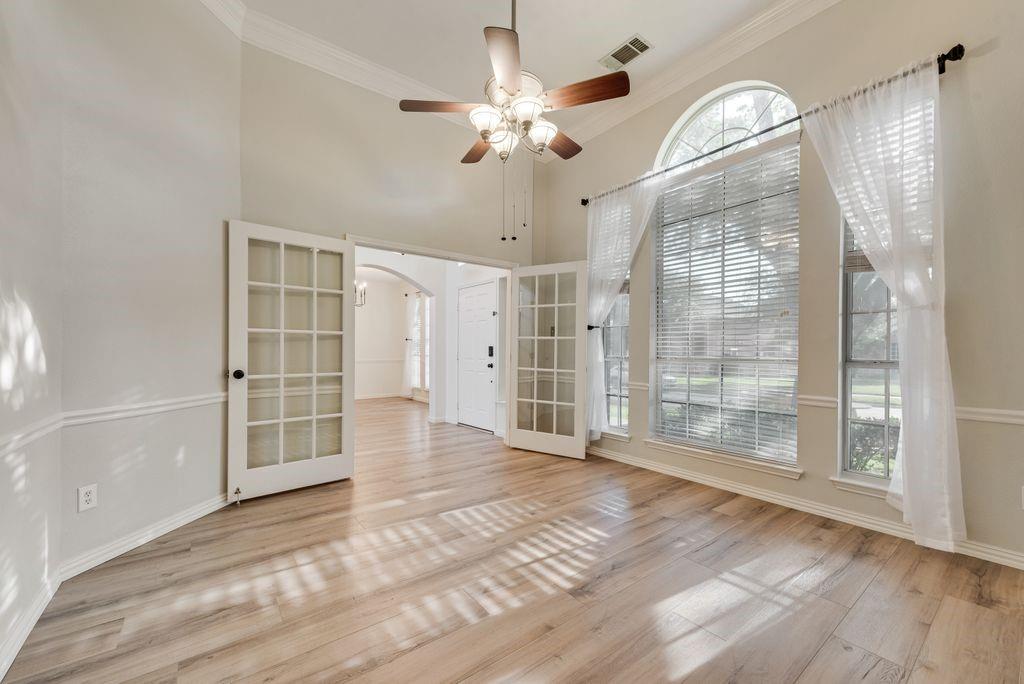 7100 Ledgestone Court Property Photo 4