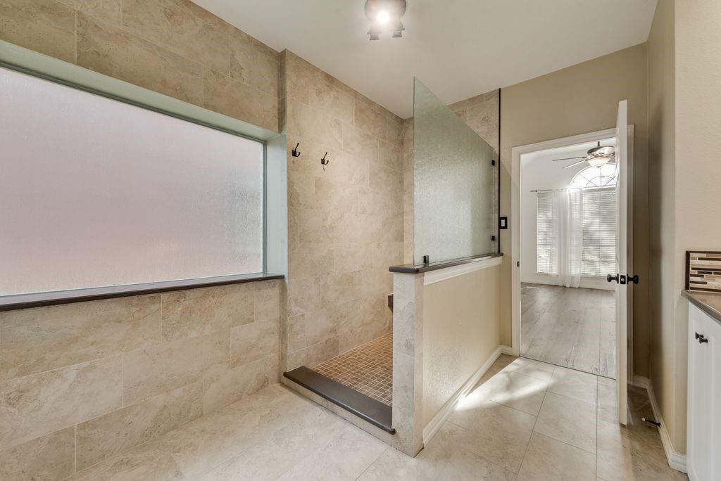 7100 Ledgestone Court Property Photo 17