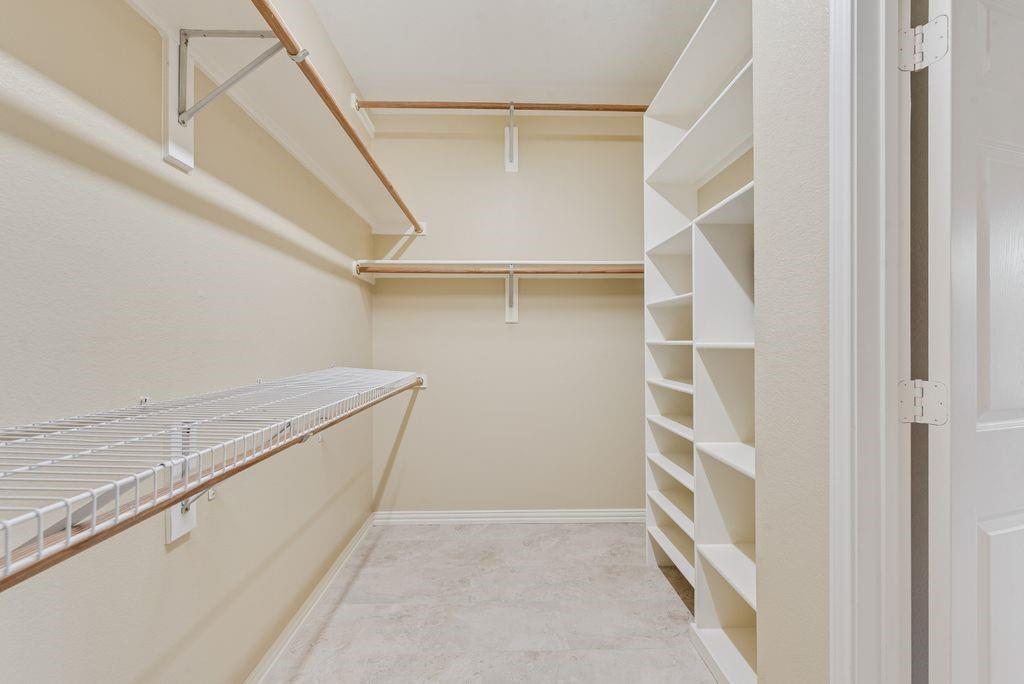 7100 Ledgestone Court Property Photo 19