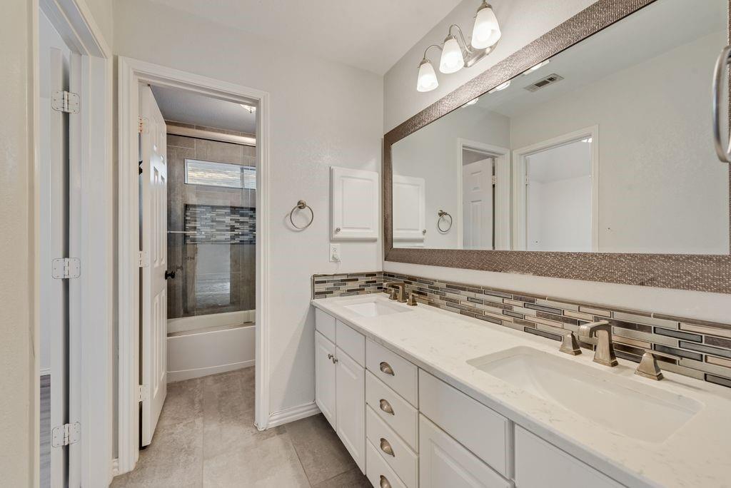 7100 Ledgestone Court Property Photo 26