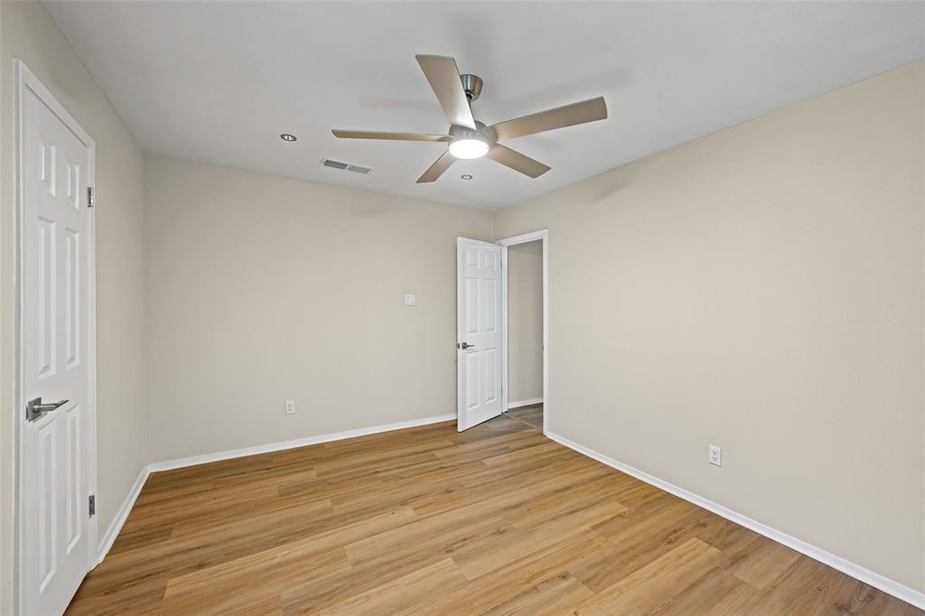 7521 Susan Court Property Photo 33