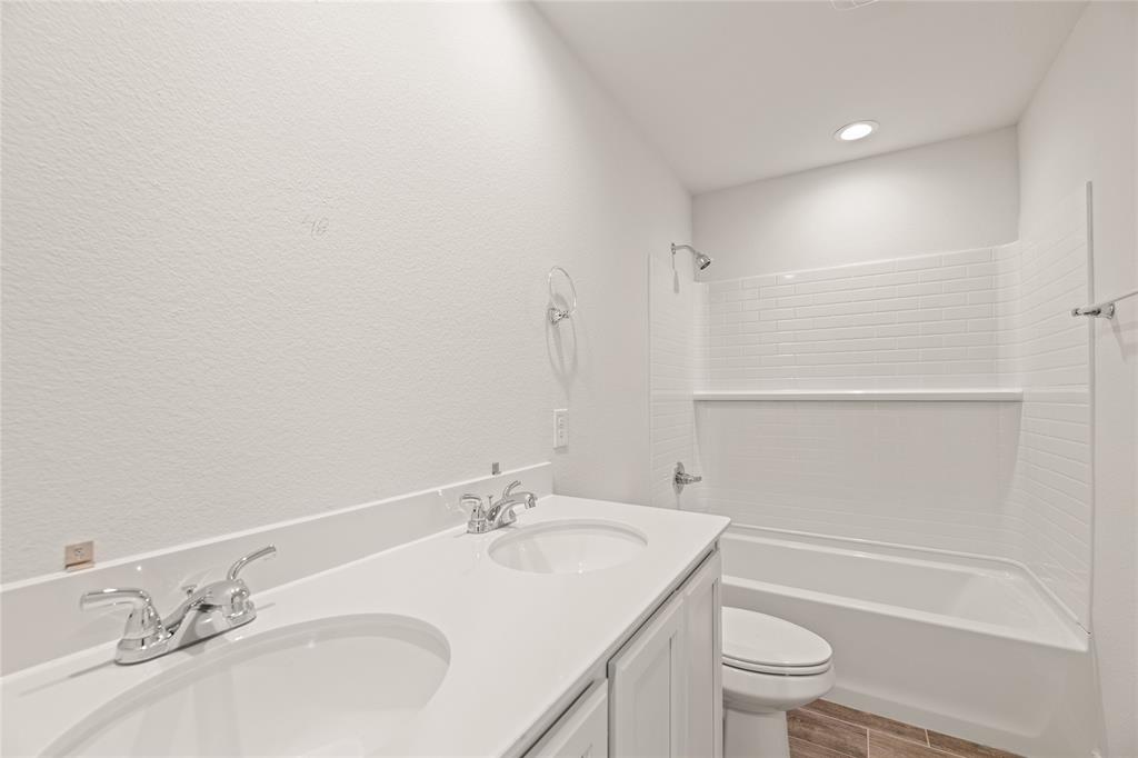 635 Frio Lane Property Photo 12