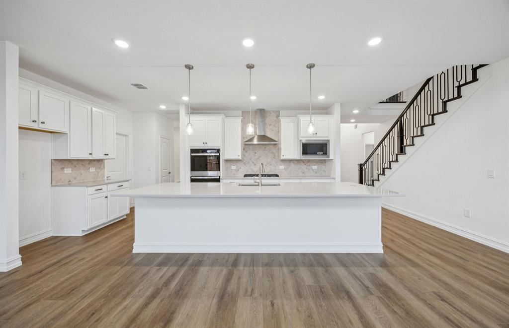 11140 Roxburgh Road Property Photo 4