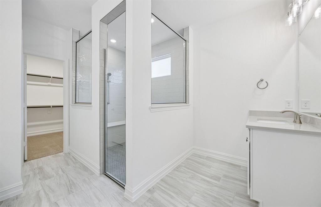 11140 Roxburgh Road Property Photo 11