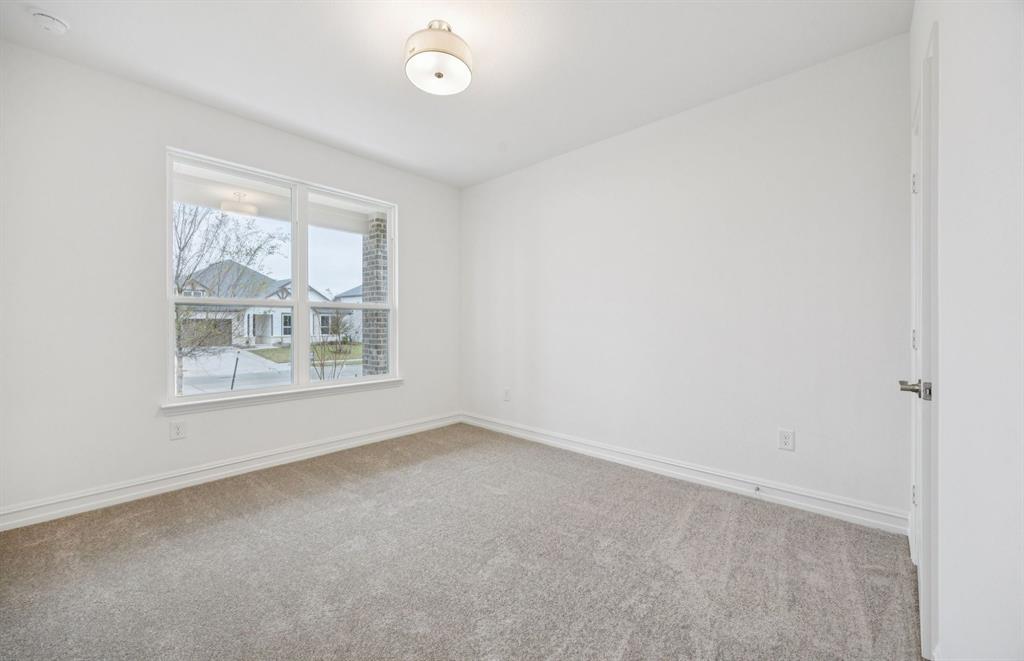 11140 Roxburgh Road Property Photo 13